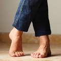 Фото с сайта <a href="https://www.freepik.com/free-photo/jeans-detail-dressed-by-model_5918782.htm">Freepik</a>, image by photogenia