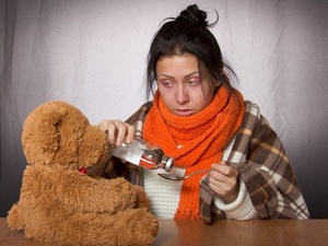 CC0 Public Domain / Почему во время простуды или гриппа не хочется есть и тянет полежать в одиночестве