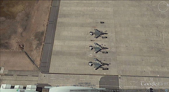 Истребители F-4EJ на авиабазе Хаякури