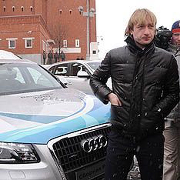 Плющенко и подаренная Audi Q7