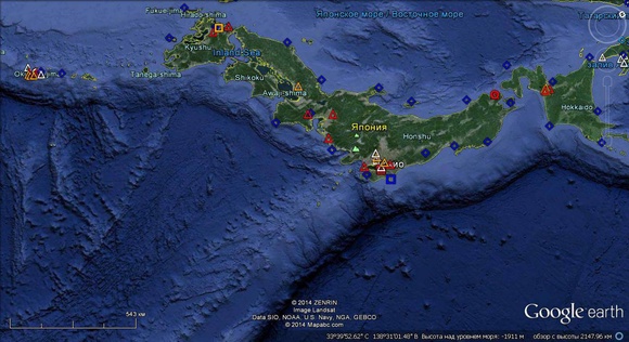 Схема размещения ЗРК (красные и желтые квадраты и треугольники) и РЛС (синие ромбы) на японских островах