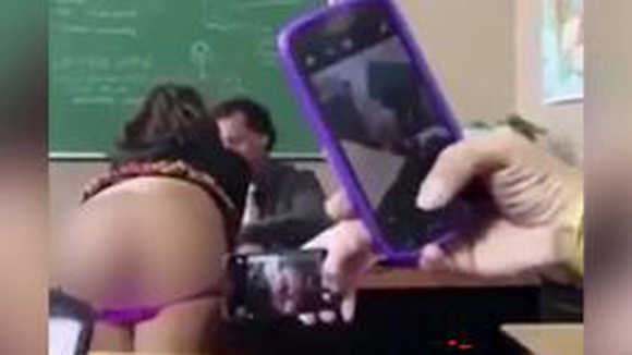 Секс-издевательства двоечницы над учителем попали на видео