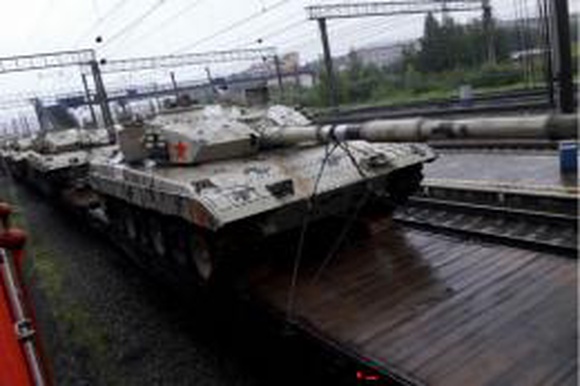 Тюменцы обсуждают появление китайских танков на станции Войновка
