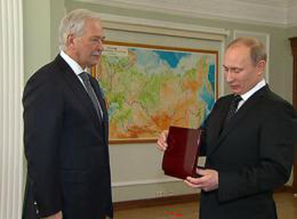 Путин наградил Грызлова медалью Столыпина