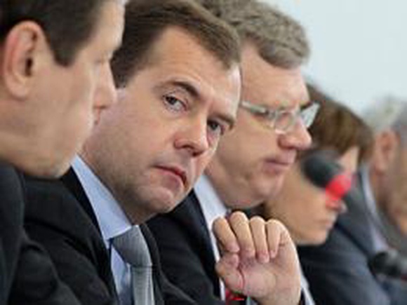 Министр финансов России ушел в отставку из-за Медведева