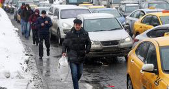 Что привело к транспортному коллапсу в Москве?