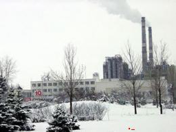 Пожар на заводе в Буденновске тушили двое суток (ВИДЕО)