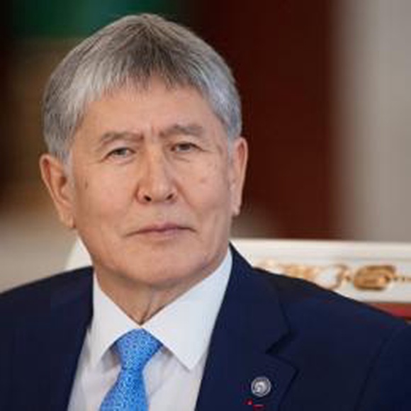 Чемодан, вокзал, Казахстан: президент Киргизии предложил несогласным покинуть страну