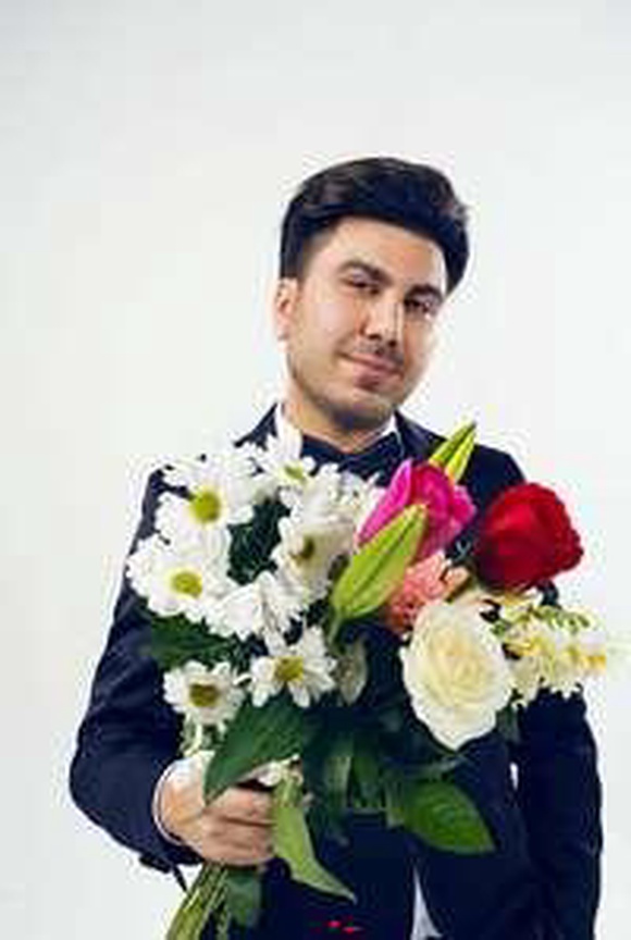 8 цветов Джейхуна Алиева азербайджанским женщинам