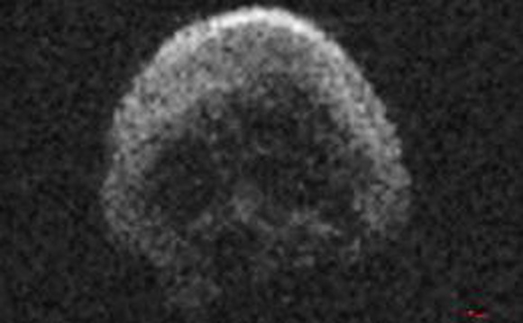 Череп из группы Аполлона: чего ждать от «кометы смерти»