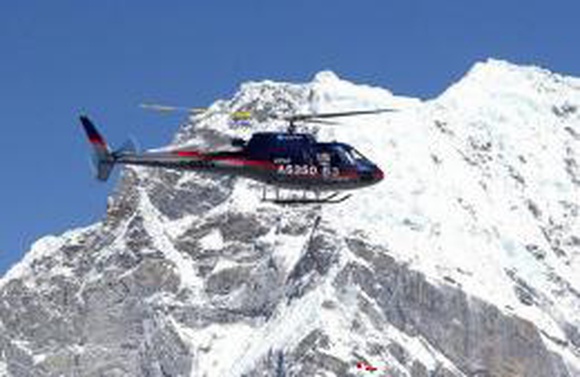 Как вертолет приземлился на вершине Эвереста: история полета