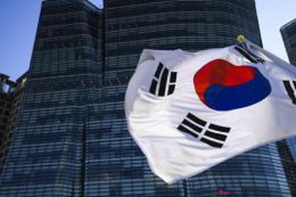 Южнокорейского губернатора обвинили в сексуальном насилии