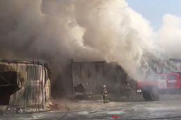 На заводе в Перми произошел пожар повышенной сложности