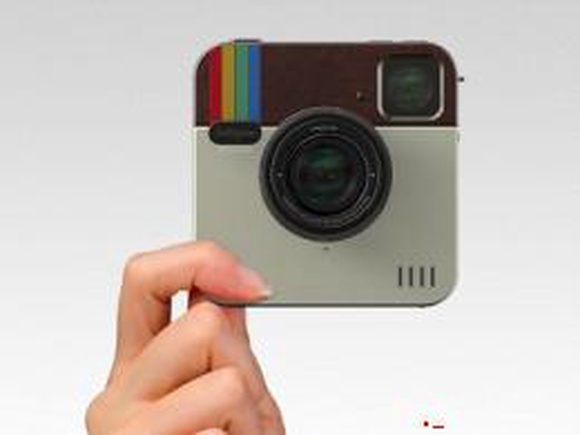 Руководство Instagram запретило выкладывать интимные фото
