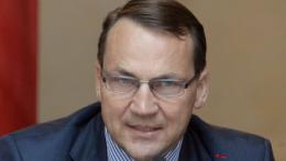 Туск предложил кандидатуру Сикорского на пост главы дипломатии ЕС