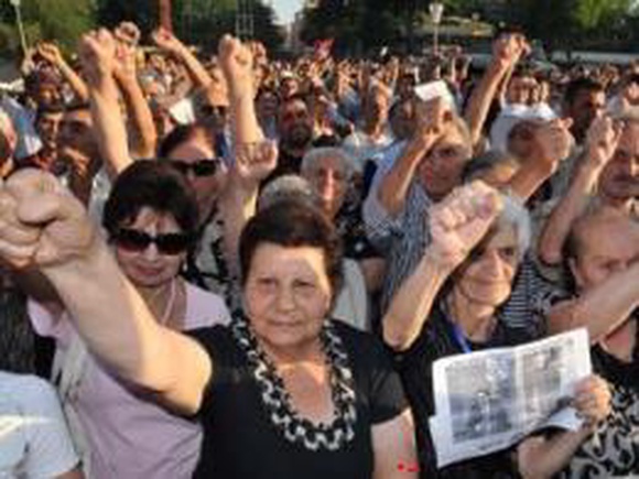 Митинг оппозиции в Ереване собрал 4 тысячи человек