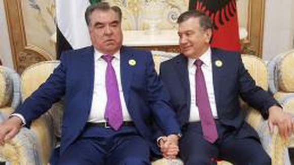 Мирзиёев: узбекско-таджикское сотрудничество неуклонно укрепляться