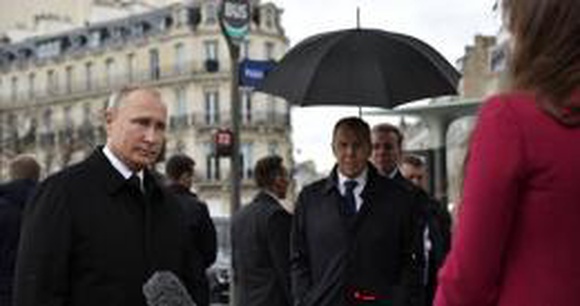 В Кремле рассказали о разговоре Путина и Трампа в Париже