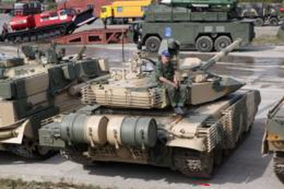 Владимир Путин посетил выставку вооружений в Нижнем Тагиле (ВИДЕО)