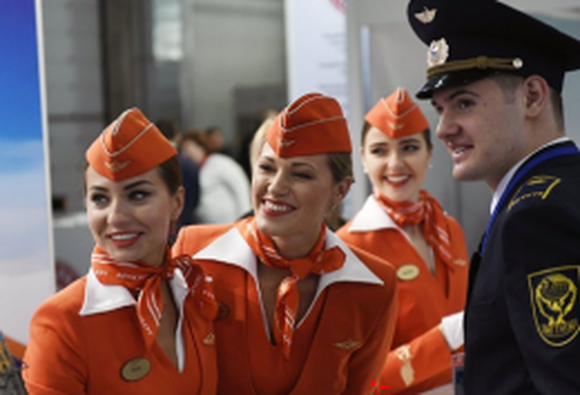 Стюардессы подали в суд на «Аэрофлот» из-за дискриминации
