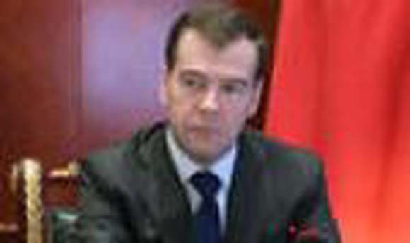 Медведев: Россия заинтересована в преодолении Евросоюзом кризиса