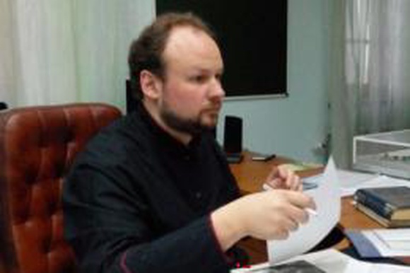 Осужденного за педофилию экс-директора православной гимназии лишили сана
